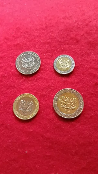 Lote 4 monedas Kenia