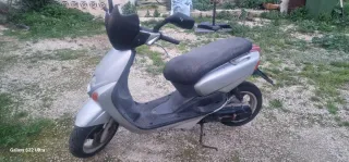 Yamaha Neox Negra Automática