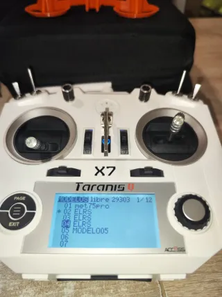 FrSky Taranis Q X7 ACCESS + Pack ELRS Long Range