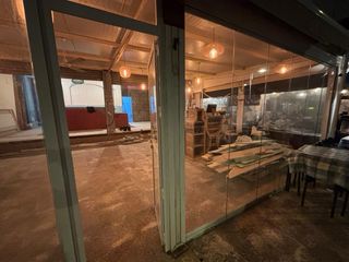 Mampara y puerta de cristal