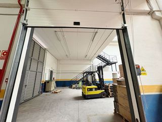 Nave industrial en alquiler en Valdepelayo - Montepinos - Arroyo Culebro en Leganés