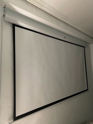 Pantalla Proyector Eléctrica Enrollable 84.