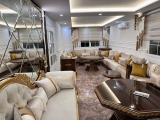 Salón Marroquí Beige y Dorado