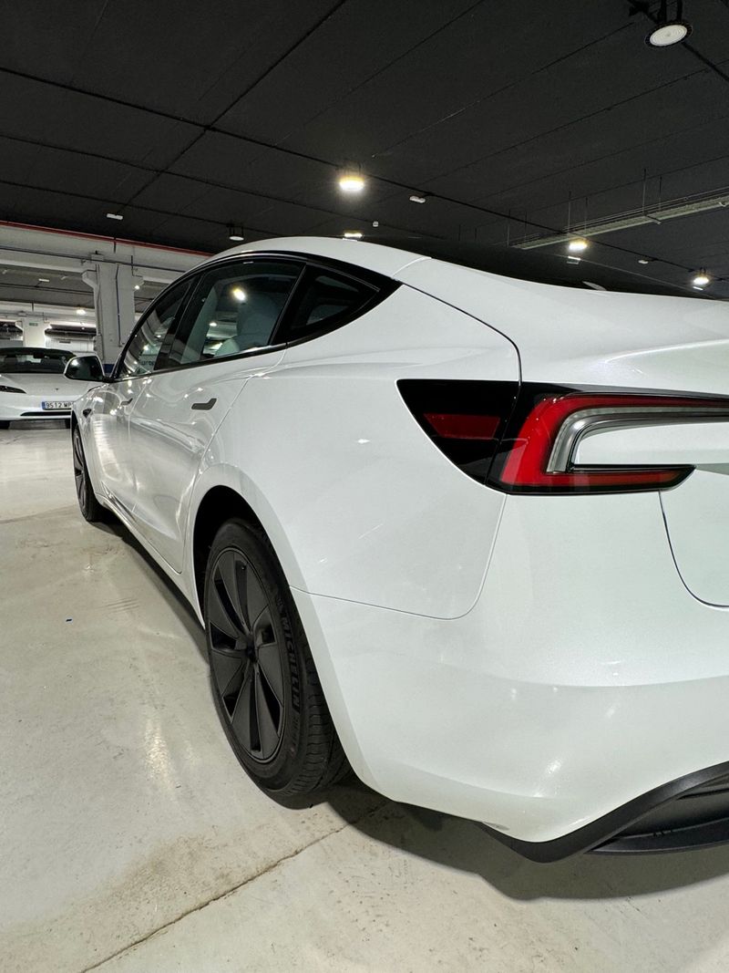 Tesla Model 3 HighLand - foto 1