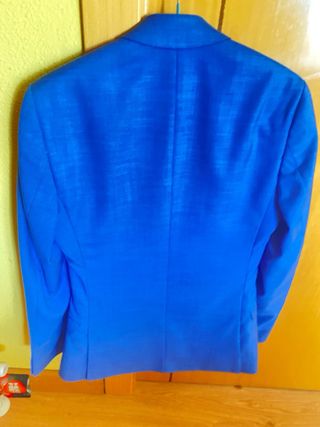 Americana azul talla 40. Impecable