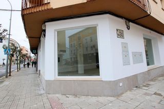 Local comercial en alquiler en Montijo