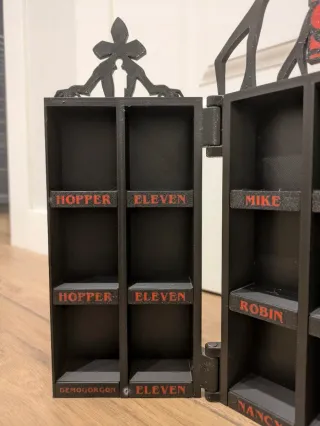 Expositor Funko Pop Stranger Things Kinder Joy