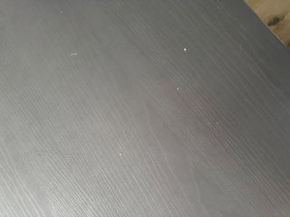 Mesa de comedor de madera