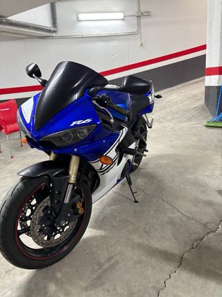Yamaha R6