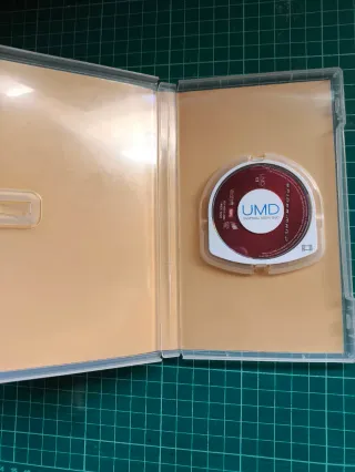 Confezione 5 Giochi e Film per PSP