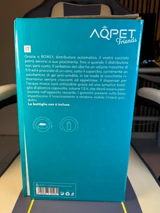 Distributore cibo e acqua per cani e gatti