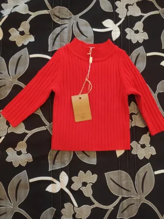 Jersey bebé rojo cuello alto