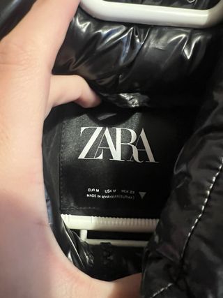 Abrigo Plumas Negro Zara Talla M