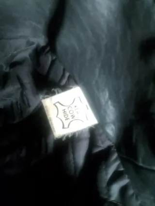 Cazadora de cuero negra podemos negociar