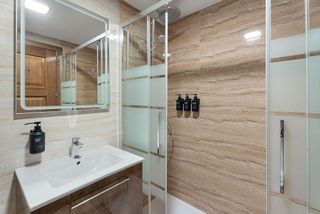 Ático en venta en Nueva Andalucía centro en Marbella