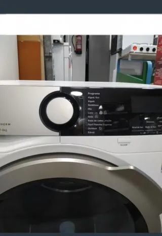 Secadora AEG 8kg Bomba Calor Condensación