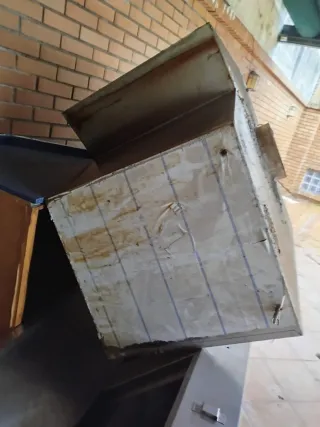 Campana extractora industrial con motor