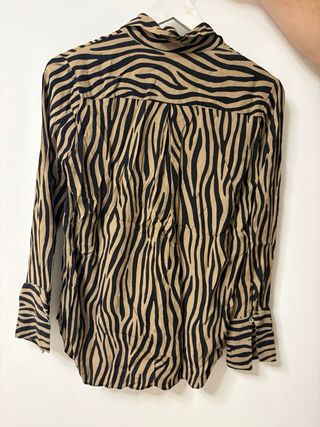 Camisa Zara Estampado Cebra Talla XS