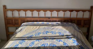 Cabecero de madera maciza estilo rústico