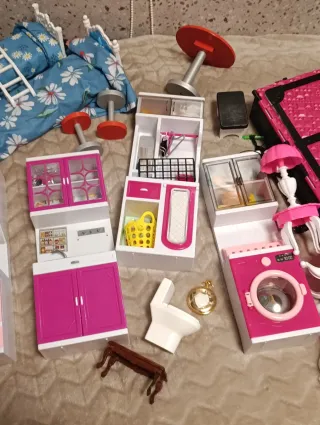 Mobili per la casa delle bambole Barbie