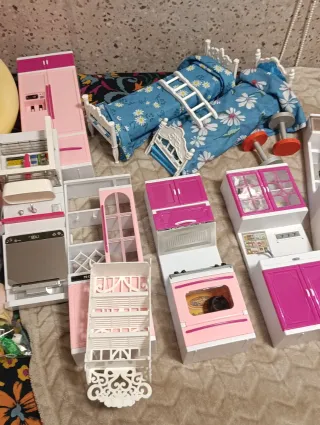 Mobili per la casa delle bambole Barbie