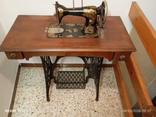 Maquina de coser antigua marca veritas,muy cuidada