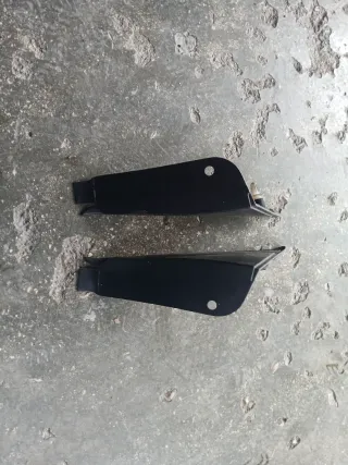 Coppia Modanature Triangolo Specchietto lancia y