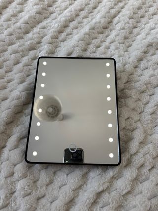 Specchio da trucco con luci LED