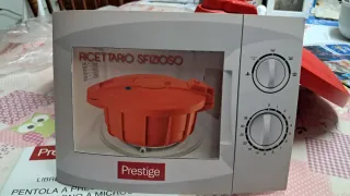 Pentola microonde Prestige rossa