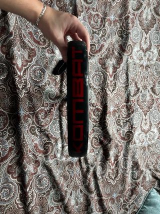 Pala de pádel Kombat Hunter