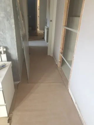 Se asen limpieza de pisos y locales