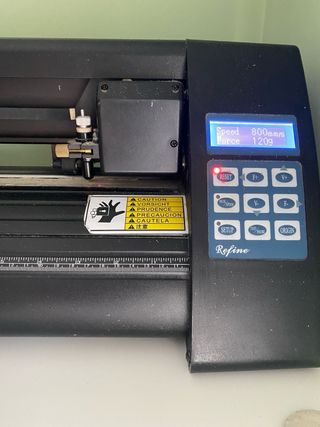 Ploter de corte Refine EH721