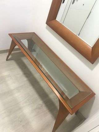 Ingresso con specchio in legno