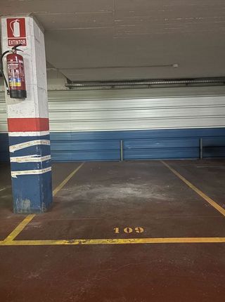 Garaje en alquiler en Ca n'Anglada en Terrassa