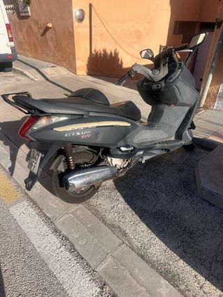 Moto 125 sym gts evo ańo 2011.falta pasar itv 2026