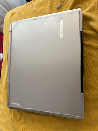 Ordenador portatil vintage Airis cargador. XP offi