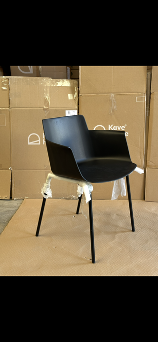 Sedia Altea beige gambe acciaio