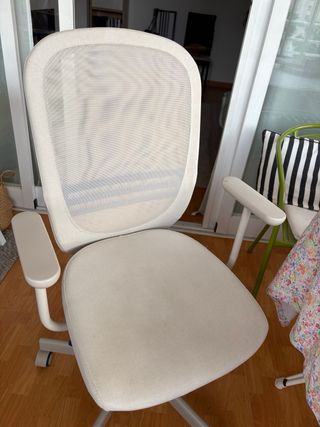Silla de oficina ergonómica beige FLINTAN