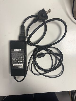 Liteon 19V 4.74A Alimentador