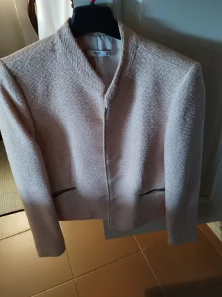 Chaqueta Mango tipo Chanel Talla L