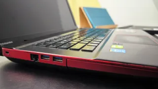 Portátil Gaming Toshiba Qosmio X75