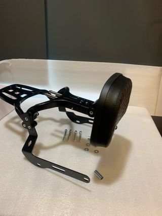 Respaldo y portaequipajes plegable moto