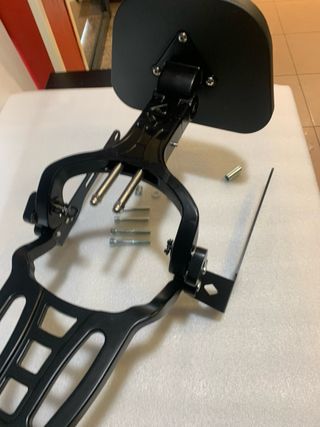 Respaldo y portaequipajes plegable moto