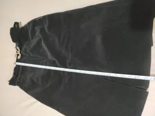 Gonna in velluto nera con cintura