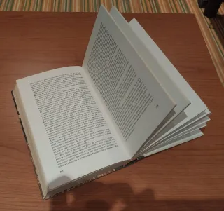 Novela 1963 "Las Sandalias del Pescador"