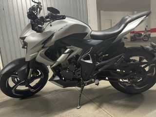 Zontes R350 Moto Naked Gris/Blanco