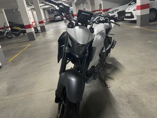 Zontes R350 Moto Naked Gris/Blanco