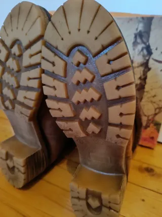 Botines piel marrón. Tacón 5 cm. talla 41