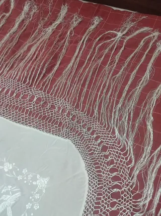 Mantón Manila Antiguo Bordado en Seda