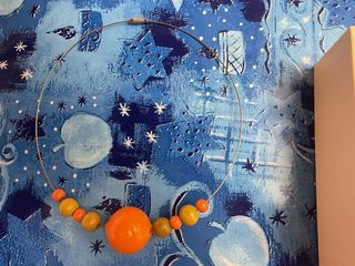 Collane donna: bambola, croci, perle